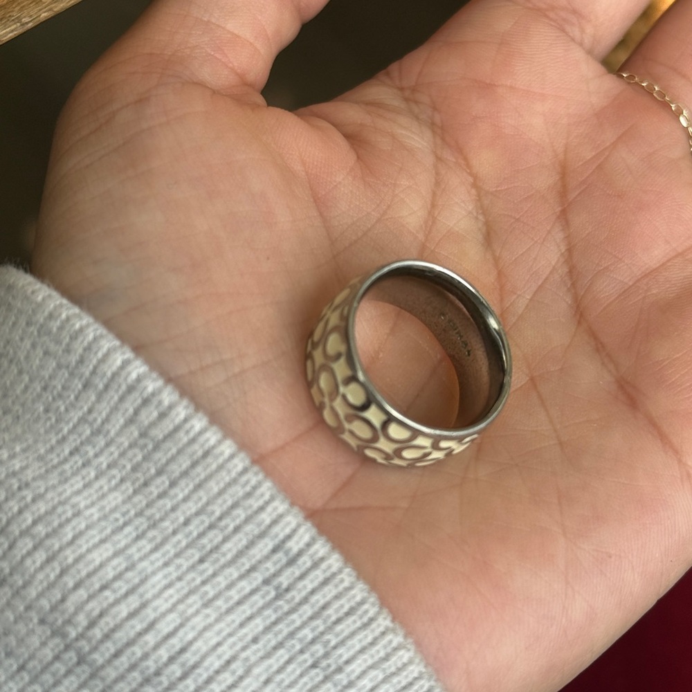 Vintage Coach Silver and White Ring - Picture 5 of 8